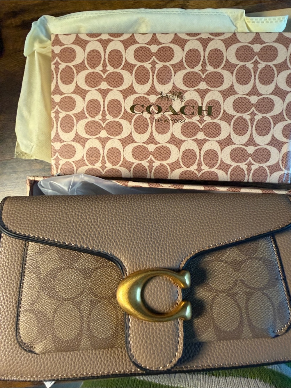 Coach Women's Signature Leather Clutch bag  in Taupe